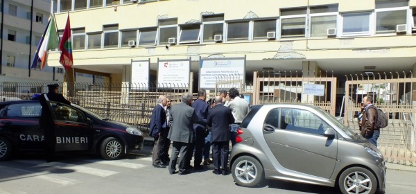 Allarme bomba Agenzia Delle Entrate Pescara