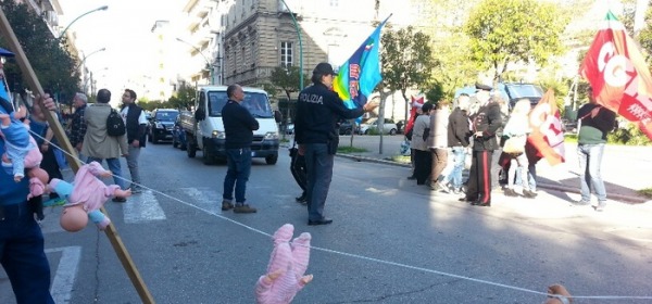 Manifestazione punto nascita-foto ansa