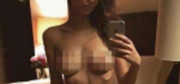 Emily Ratajkowski e la foto nuda per errore