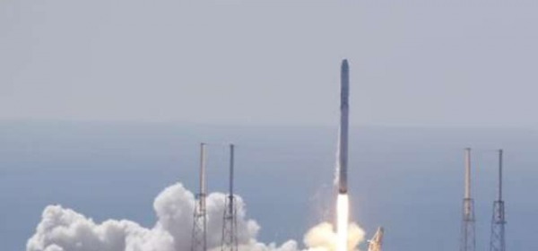 Spazio, esplode il razzo Falcon-9 - Ufficio Stampa