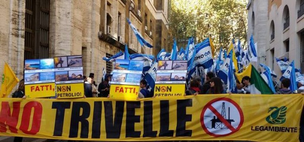 no trivelle manifestaziona-foto da ansa