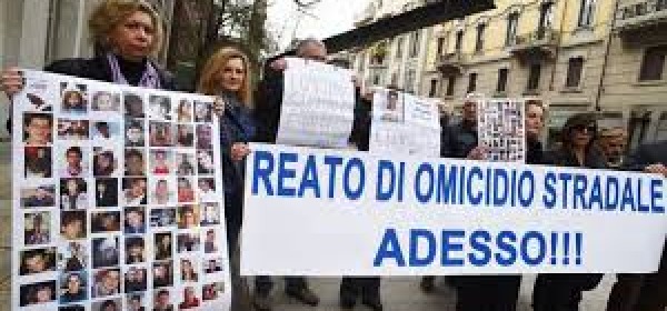 Manifestazione per approvazione reato omicidio stradale