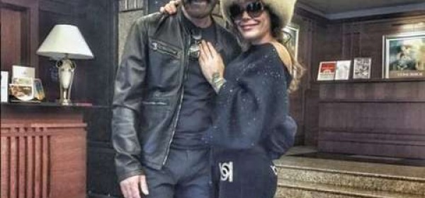 Naike Rivelli con Antonio Banderas (foto Instagram)