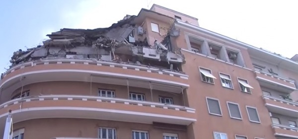 Crollo edificio sul Lungotevere Flaminio a Roma