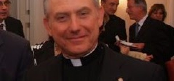  monsignor Patrizio Benvenuti,