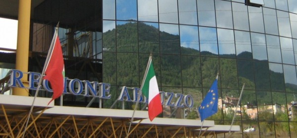 Regione Abruzzo - particolare Palazzo Silone