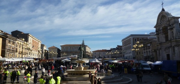 fiera in piazza Duomo