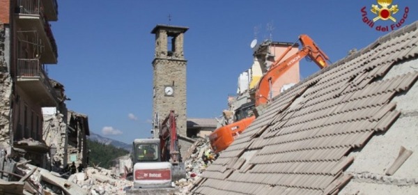 amatrice-terremoto-vigili-del-fuoco