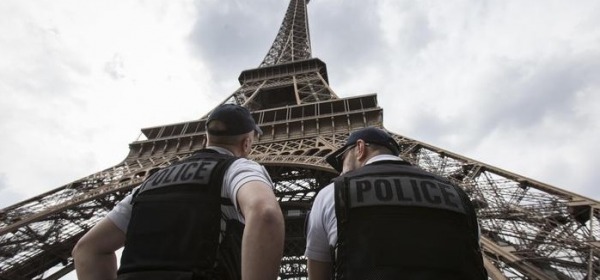 police, Parigi