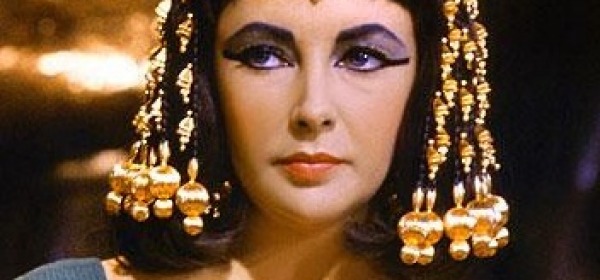 Liz Taylor in "Cleopatra"