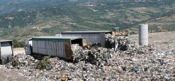una discarica