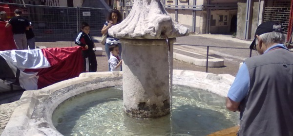 La fontana di piazza Santa Maria Paganica