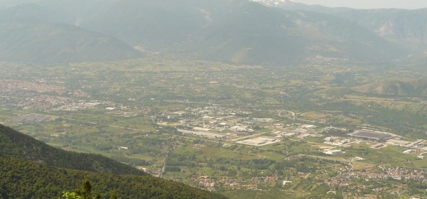 Una veduta della Valle Peligna