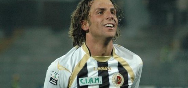 Alessandro Romeo, un gol e un'espulsione