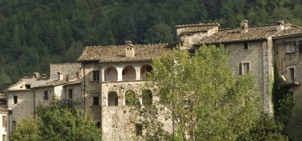 Una veduta di Isola del Gran Sasso