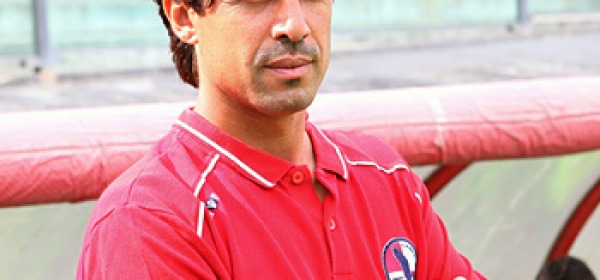 Maurizio Ianni, il tecnico rossoblù alla prima sconfitta in campionato