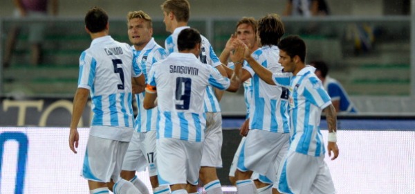 I giocatori del Pescara dopo il terzo gol di Insigne