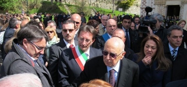 Napolitano in una visita all'Aquila