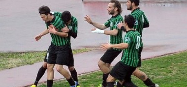 Alessandro esulta dopo il suo gol