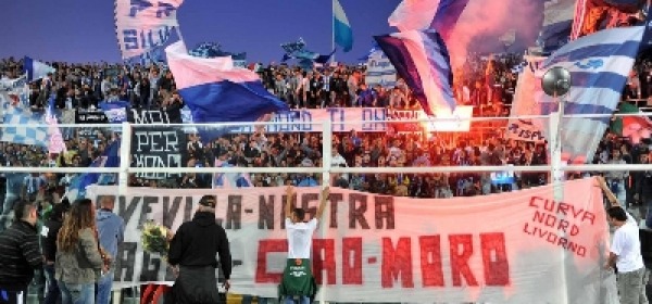 L'omaggio dei tifosi pescaresi a Morosini