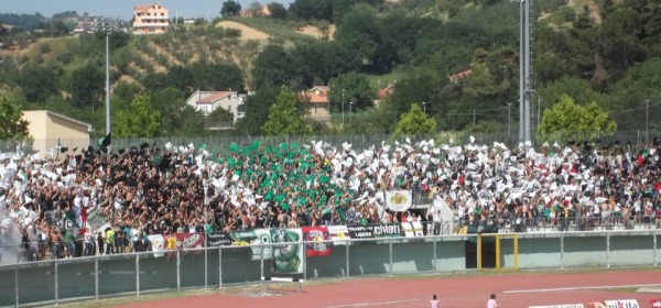 La coreografia della Curva Volpi