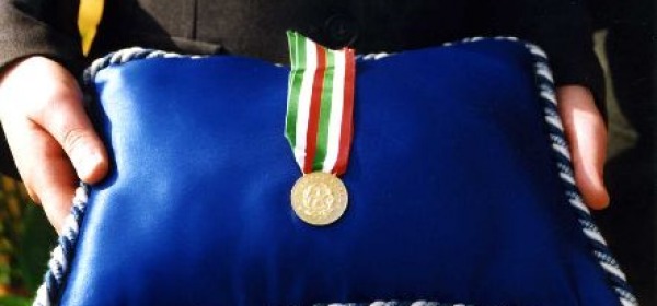 Una medaglia d'oro al merito civile