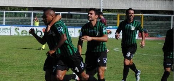 De Sousa esulta dopo il 2-0 alla Salernitana