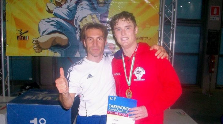 Il maestro Emiliano Negri e il giovane campione Gabriel Dornea