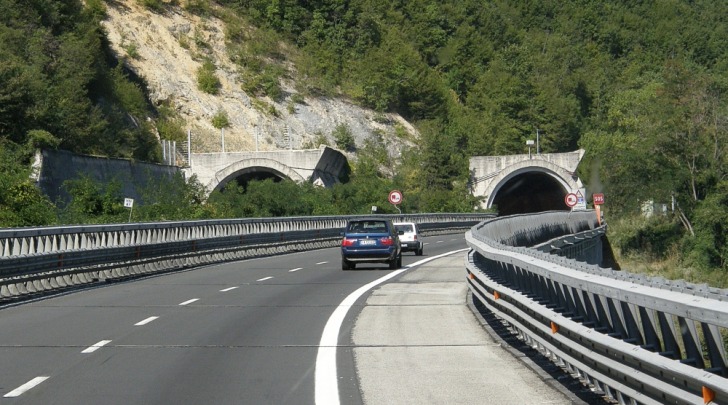 Un tratto dell'autostrada A24