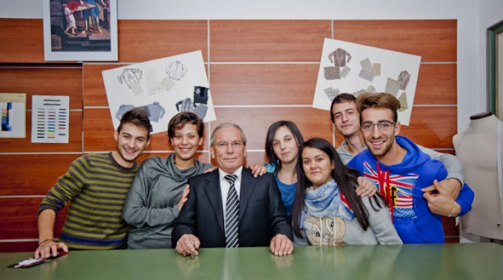 Il Maestro Di Tillio con alcuni studenti del Corso