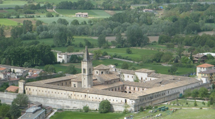 Veduta Badia Sulmona