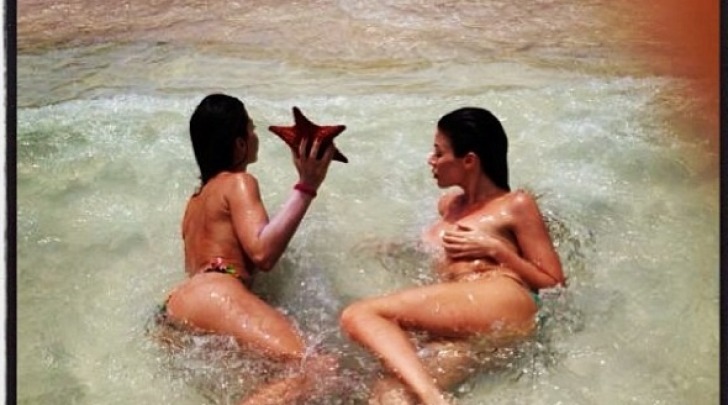 Barbara Guerra e Alessandra Sorcinelli topless