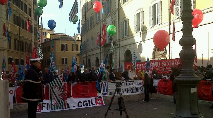 Manifestazione Cgil Cisl Uil 16 aprile a Roma