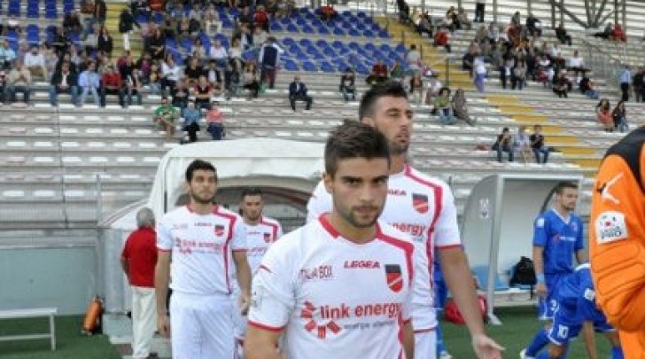 Mirko Petrella, con la maglia del Diavolo