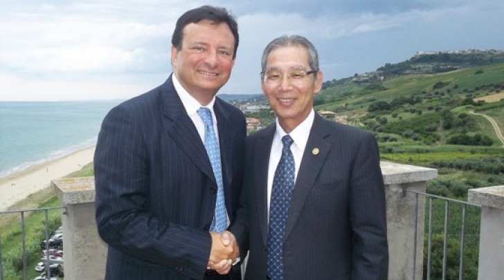 Ambasciatore di Taiwan e il presidente AMP