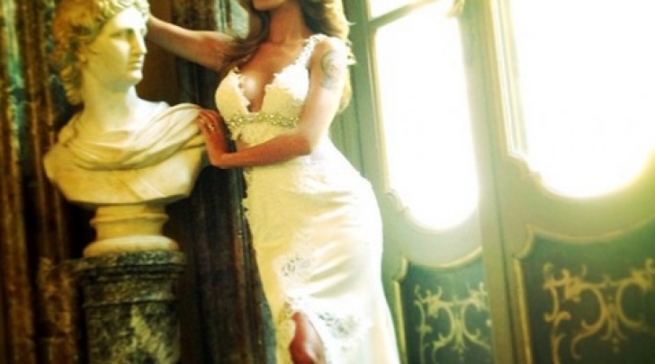 Belen Rodriguez in abito da sposa