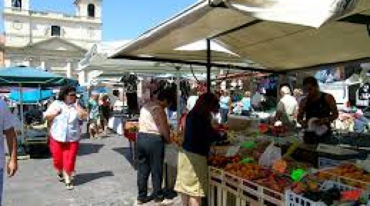 Il Mercato di piazza duomo prima del 2009