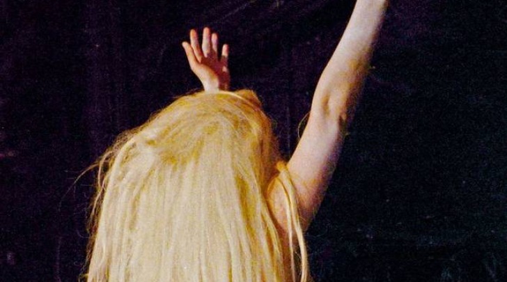 Lady Gaga nuda
