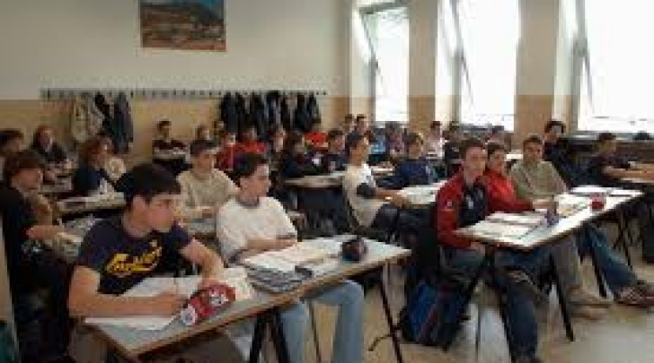 Interventi per le scuole superiori sulmonesi