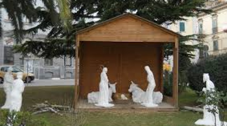 Il presepe di piazza Rossetti (foto tratta dal blog noivastesi.com)