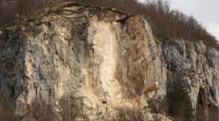 roccia pericolante Pietracamela