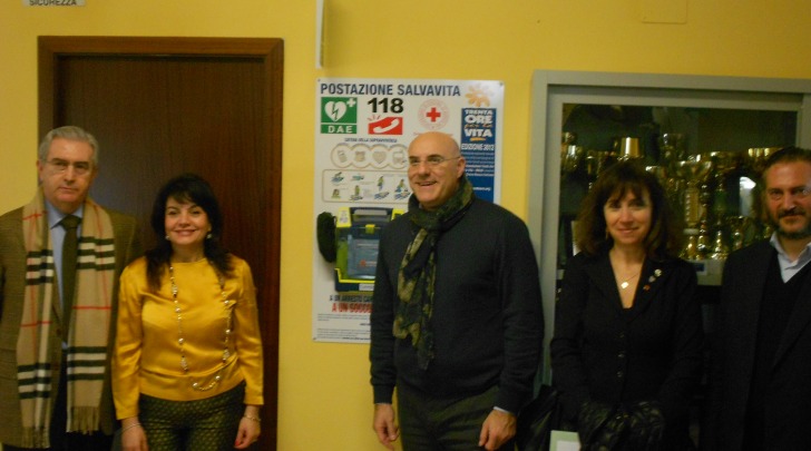 Il defibrillatore della scuola di via Pescara