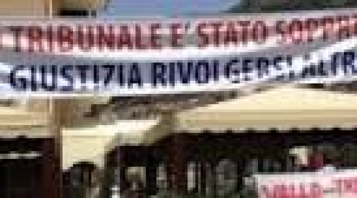 Protesta soppressione tribunali minori