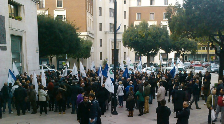 La manifestazione dei commercianti pescaresi