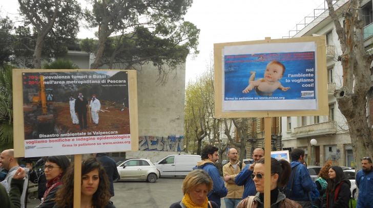 Sit-in forum acqua