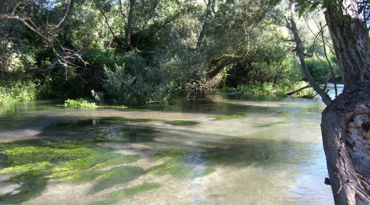Il fiume Tirino nei pressi di Bussi