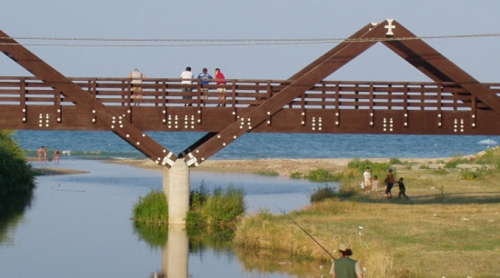 Ponte ciclo pedonale foce Vibrata