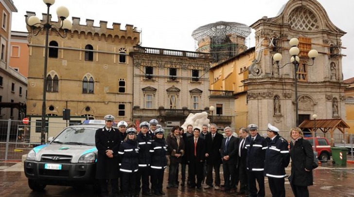 Polizia caccia alla movida violenta