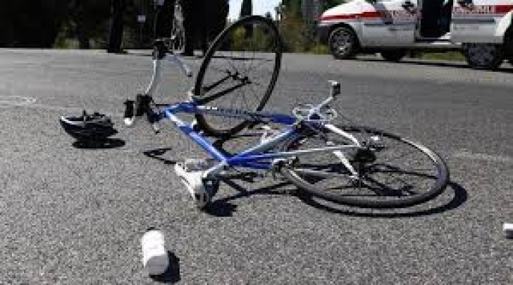 incidente bicicletta