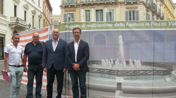 L'inaugurazione del cantiere della fontana in piazza Valignani